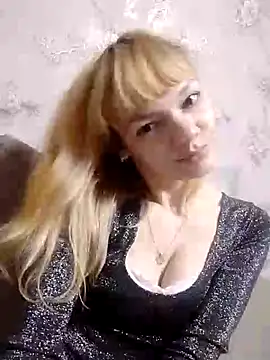 AliceSwan1122 online show from October 26, 2025, 9:48 pm