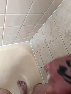 Snapshot of Clownboi17 chatting on September 23, 2025, 11:34 pm Clownboi17 online show from September 23, 2025, 11:34 pm