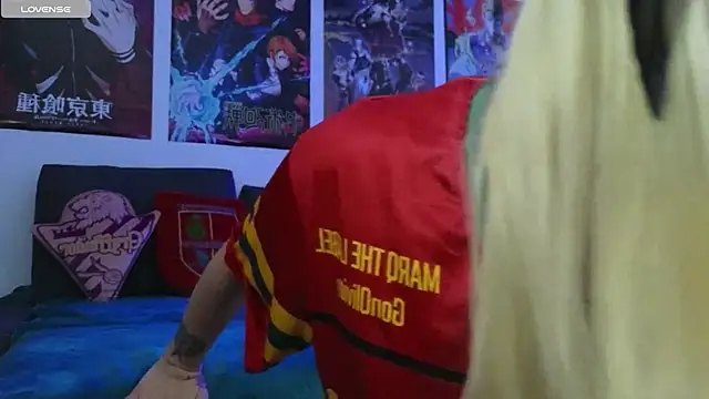 Snapshot of KiraQuinn1 chatting on November 7, 2025, 4:00 pm KiraQuinn1 online show from November 7, 2025, 4:00 pm