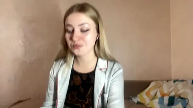 LanaNoir online show from October 7, 2025, 11:44 am