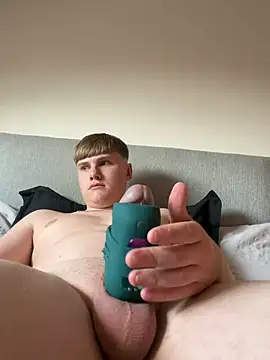Sammyboy2211 online show from July 6, 2026, 5:48 pm