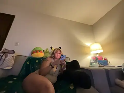 GoddessFatPuss online show from December 23, 2025, 5:07 am