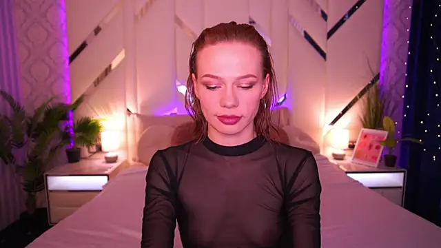 ShyySiren online show from March 19, 2026, 3:01 pm