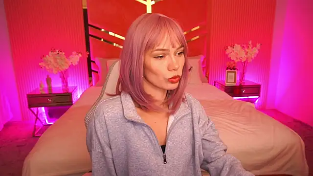 ShyySiren online show from October 5, 2025, 7:10 am