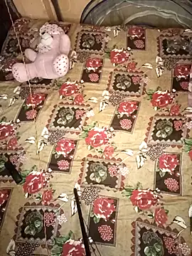 Romantic couple89 online show from September 23, 2025, 4:14 pm