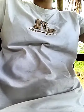 lily-00 online show from September 15, 2025, 7:31 am