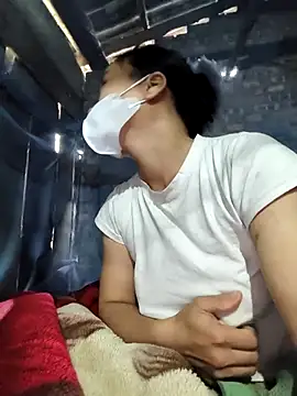 lily-00 online show from September 29, 2025, 9:27 am