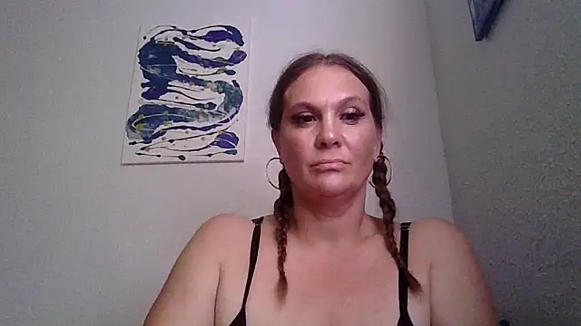 Ariasweetaspie online show from September 19, 2025, 8:02 pm