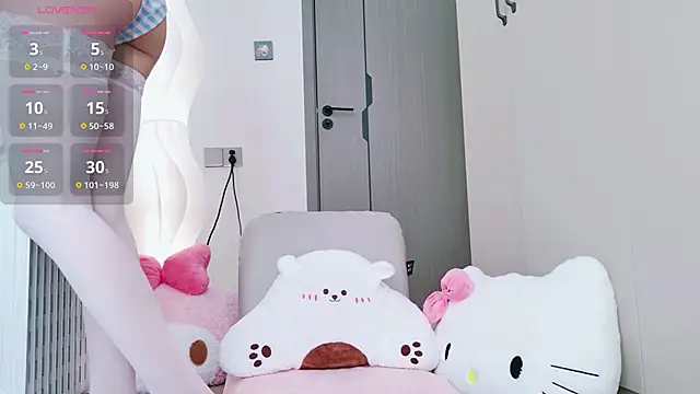 schoolgirl-nurse online show from February 7, 2026, 8:00 am