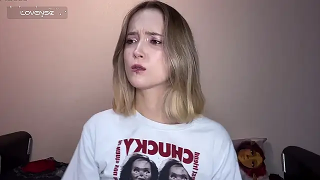 Snapshot of SoftcoreAlly chatting on October 14, 2025, 4:18 pm SoftcoreAlly online show from October 14, 2025, 4:18 pm