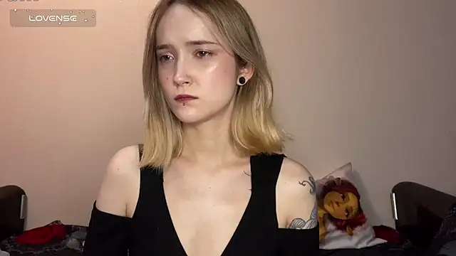 Snapshot of SoftcoreAlly chatting on October 13, 2025, 3:57 pm SoftcoreAlly online show from October 13, 2025, 3:57 pm