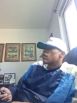 LaloSalamanca69 online show from September 22, 2025, 2:01 pm