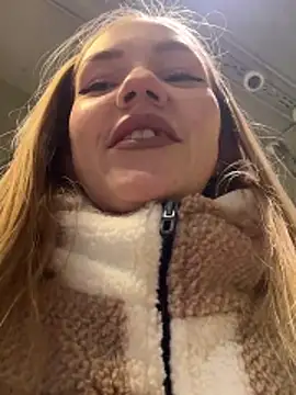 MilaMoone online show from November 26, 2025, 11:54 am