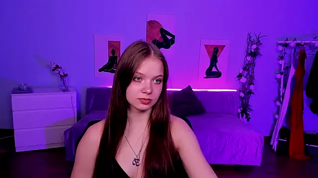 BetsyKiss online show from June 4, 2026, 5:06 pm