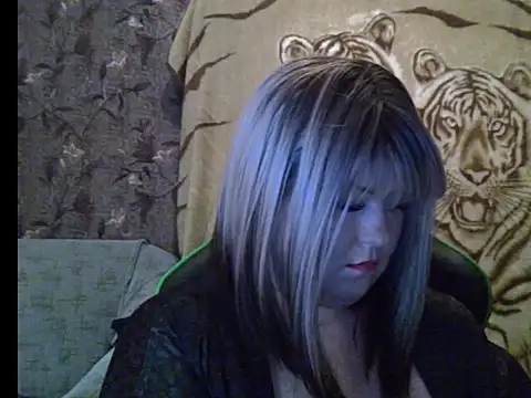 YuliiaSan online show from November 29, 2025, 10:54 pm