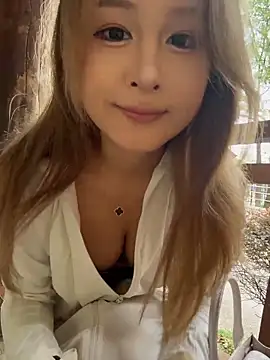 yuki june online show from April 21, 2026, 8:10 am