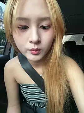 yuki june online show from October 16, 2025, 10:12 am
