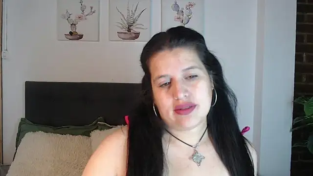 Snapshot of Andrea_secret_ chatting on November 1, 2025, 2:00 pm Andrea secret online show from November 1, 2025, 2:00 pm
