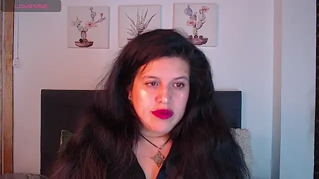 Snapshot of Andrea_secret_ chatting on November 24, 2025, 2:39 pm Andrea secret online show from November 24, 2025, 2:39 pm