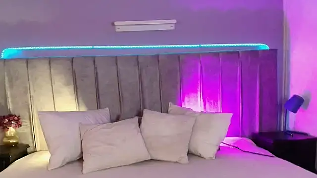 Snapshot of Peytonn_Monroe chatting on November 10, 2025, 8:36 pm Peytonn Monroe online show from November 10, 2025, 8:36 pm