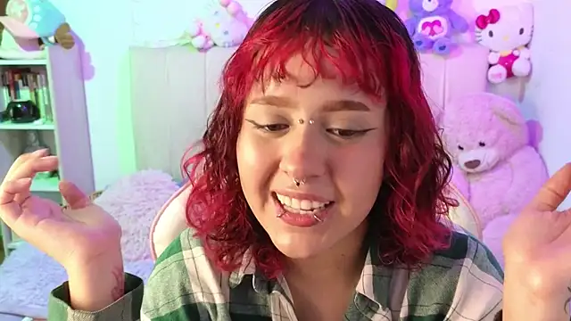 Snapshot of NekoWaifu chatting on July 28, 2026, 6:20 pm NekoWaifu online show from July 28, 2026, 6:20 pm