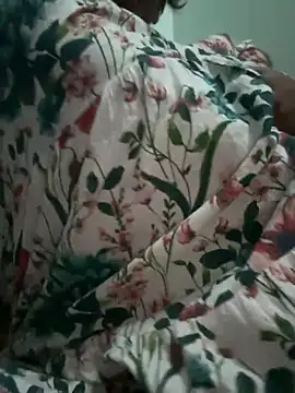 Snapshot of annu_000 chatting on November 13, 2025, 3:43 am annu 000 online show from November 13, 2025, 3:43 am