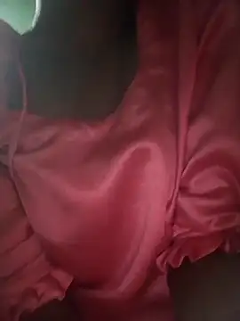 Snapshot of annu_000 chatting on October 4, 2025, 8:43 pm annu 000 online show from October 4, 2025, 8:43 pm