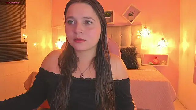 sophiee09  online show from February 8, 2026, 3:48 am