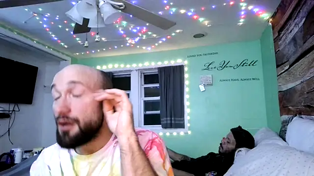 versatilevortex online show from October 31, 2025, 2:41 am