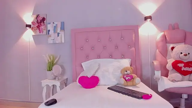 InnocentVibes online show from October 24, 2025, 9:58 pm