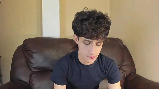 Xam Collen online show from November 6, 2025, 4:49 am