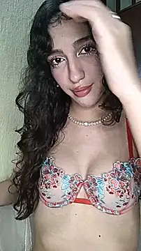 Snapshot of Emily-hottson chatting on November 9, 2025, 2:15 am Emily-hottson online show from November 9, 2025, 2:15 am