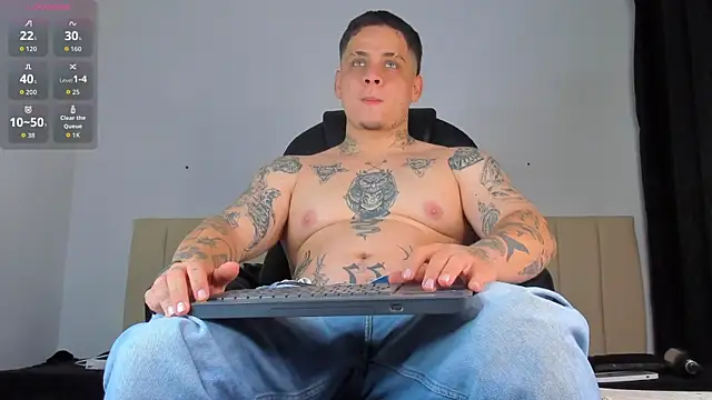 denis munera online show from December 3, 2025, 10:36 am