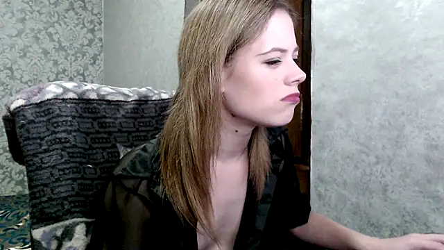 Kate  Loves online show from November 7, 2025, 6:45 pm