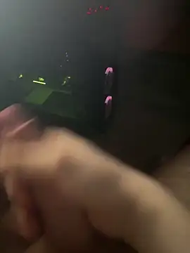 jstntz online show from April 18, 2026, 10:32 pm