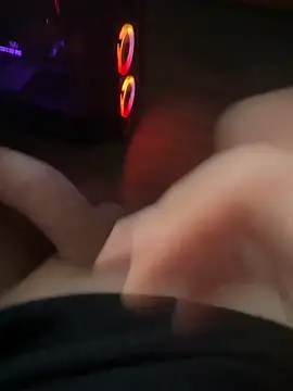 jstntz online show from February 5, 2026, 6:42 am