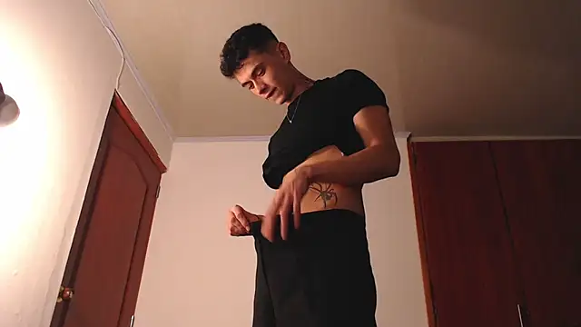 Snapshot of jaico_santos chatting on December 3, 2025, 10:42 pm jaico santos online show from December 3, 2025, 10:42 pm