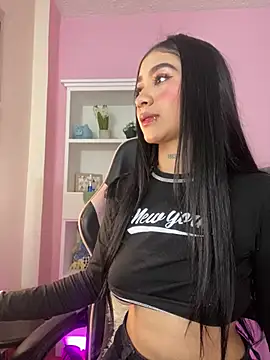 camila1 torres  online show from April 10, 2026, 9:33 pm