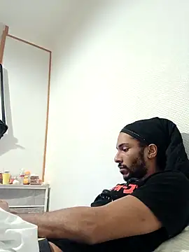 Snapshot of Mikaaa97 chatting on December 16, 2025, 6:50 am Mikaaa97 online show from December 16, 2025, 6:50 am