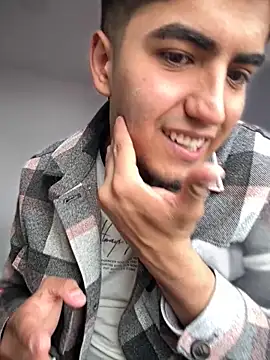 Snapshot of tomy_hot20 chatting on September 23, 2025, 9:44 pm tomy hot20 online show from September 23, 2025, 9:44 pm