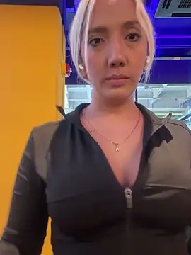 Isa klein online show from October 8, 2025, 9:59 pm