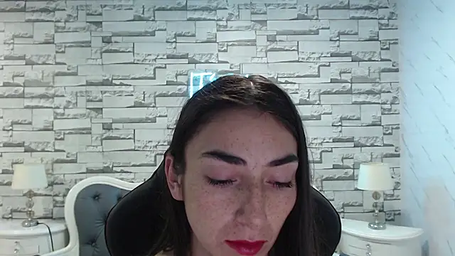 Maily a  online show from October 11, 2025, 3:07 am