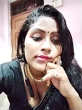 Jasmine Januja online show from September 22, 2025, 4:24 pm