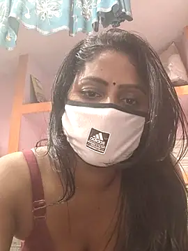 Jasmine Januja online show from November 1, 2025, 9:08 pm