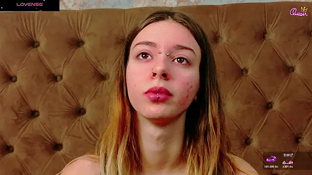 Snapshot of CoraVex chatting on January 19, 2026, 5:11 am CoraVex online show from January 19, 2026, 5:11 am