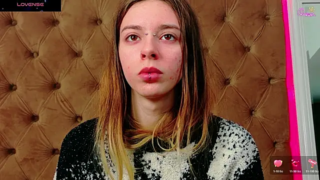 Snapshot of CoraVex chatting on January 16, 2026, 5:11 am CoraVex online show from January 16, 2026, 5:11 am