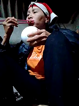 donna-bae online show from February 8, 2026, 12:14 pm