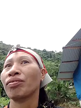 donna-bae online show from November 1, 2025, 4:08 am