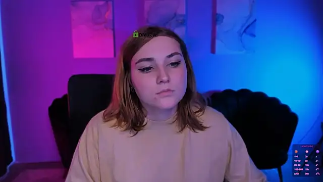 casey meow  online show from November 25, 2025, 9:42 am