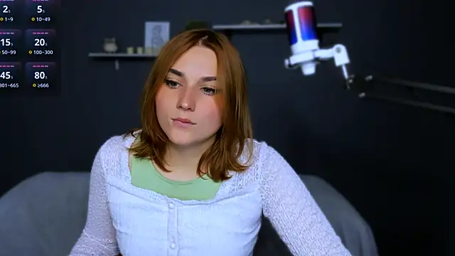 casey meow  online show from November 13, 2025, 9:46 am